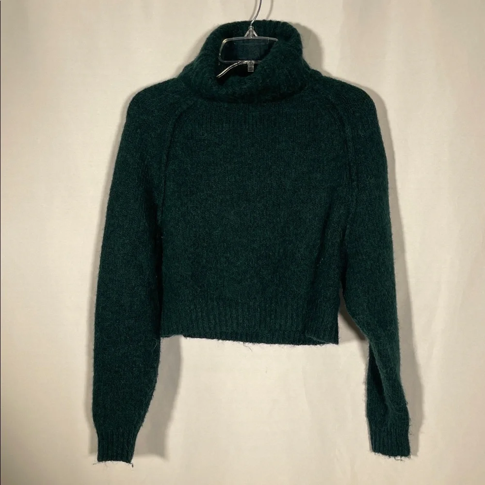 ZARA WOMENS GREEN WOOL SEMI CROPPED TURTLENECK SWEATER SMALL 9598/188/500/S - Picture 2 of 6
